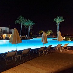 2015-09-05 20-31-28 Hotel